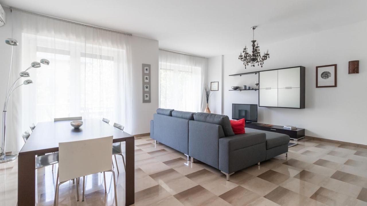 Italianway - Amedeo D'Aosta 9 Apartment Milan Bagian luar foto